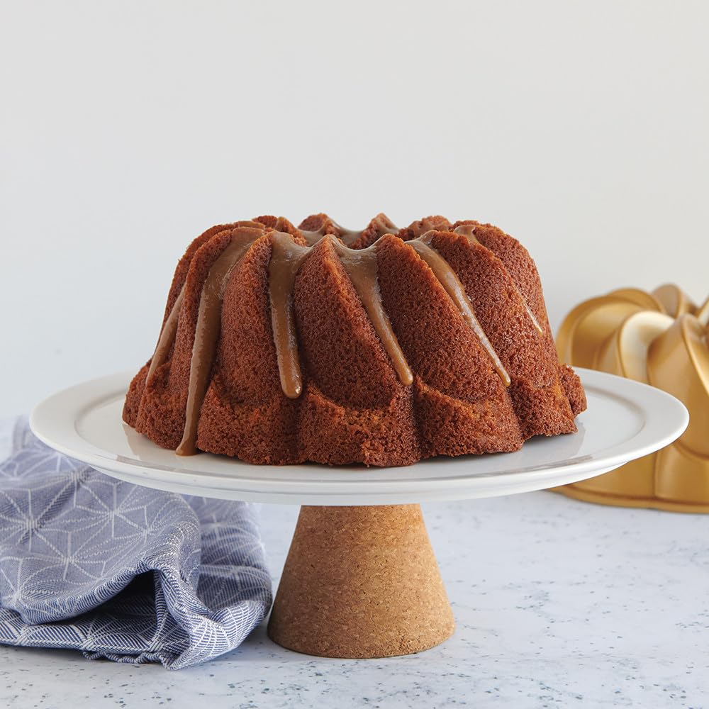 Amazon.com: Nordic Ware Pirouette Bundt : Grocery & Gourmet Food