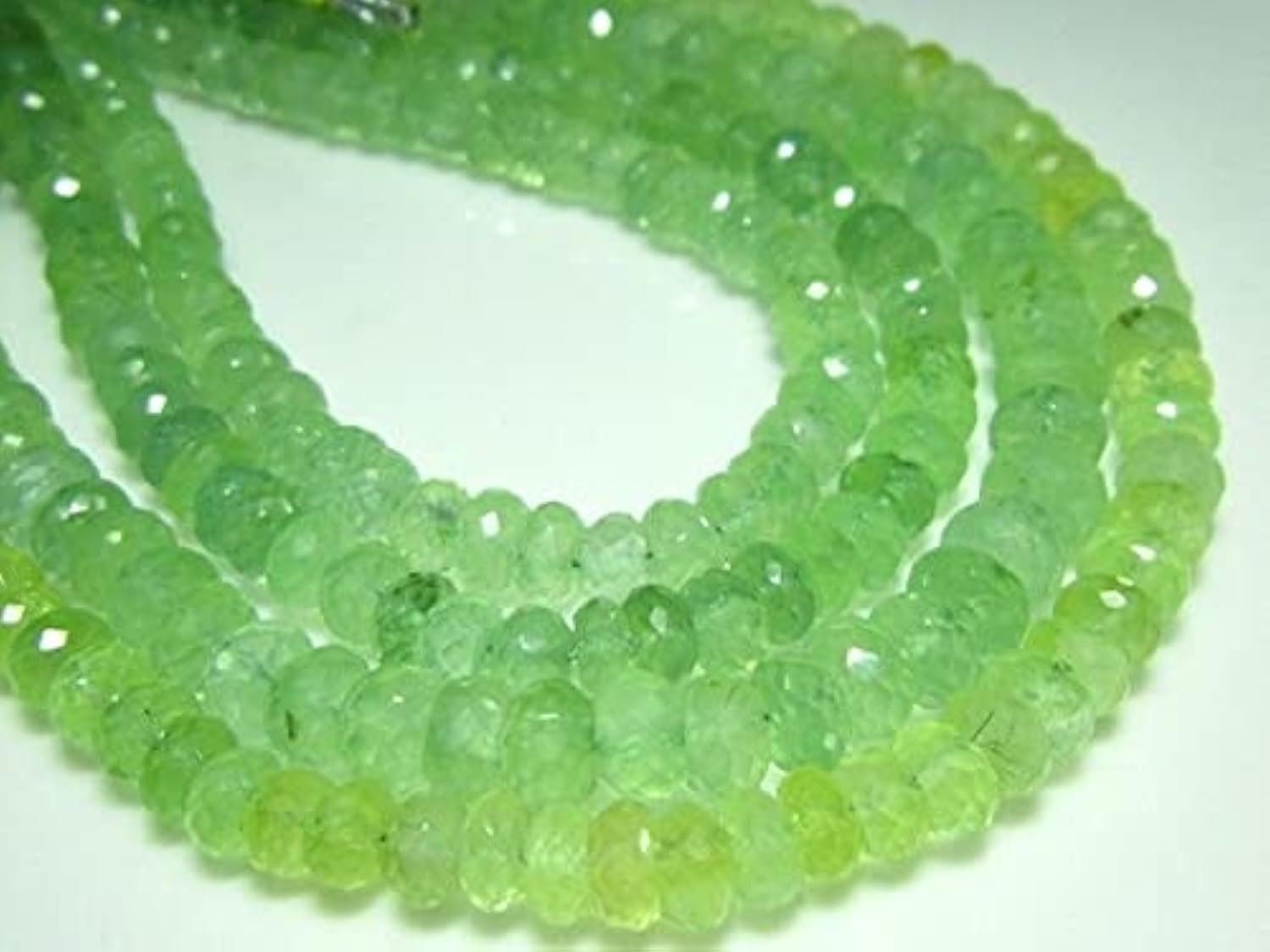 Prehnite Faceted Rondelles la douceur d'une pierre naturelle authentique en fil de 8"