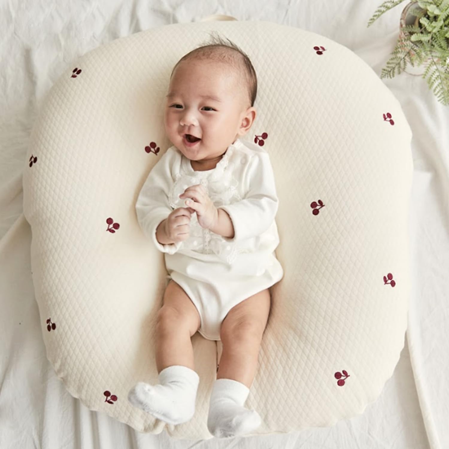 ロトトクッション　ツートンチェリー　収納袋付き Amazon.co.jp: 【正規販売店】 ROTOTObebe ロトトクッション