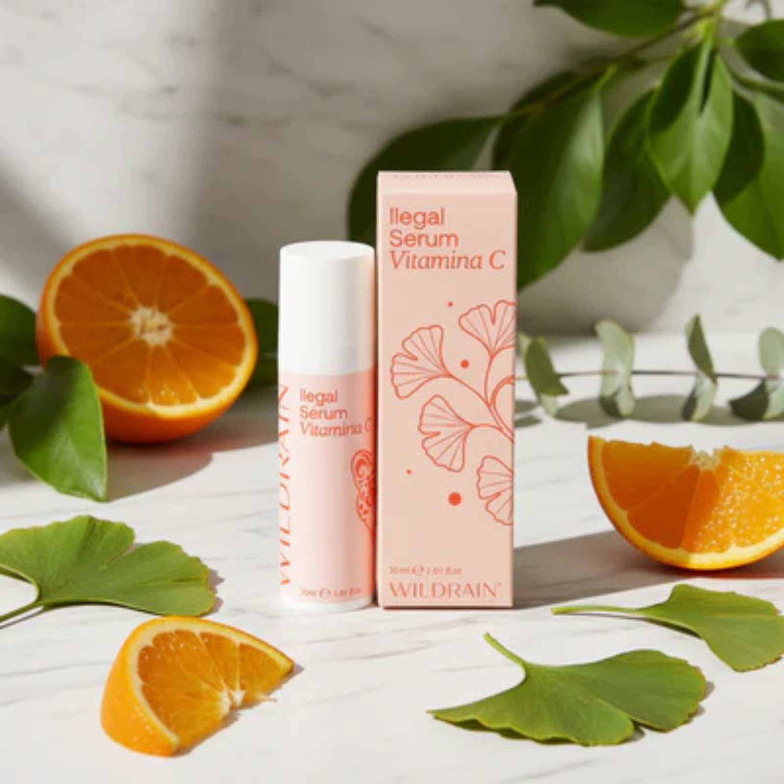Wild Rain Ilegal - Sérum Vitamina C Estable al 15% - Potente Antioxidante e Iluminador Facial - Tratamiento Antimanchas y Antiedad con Ácido Hialurónico - 30ml