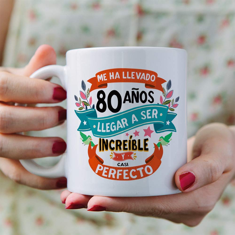 MUGFFINS Taza 80 Cumpleaños - "Me ha llevado 80 años llegar a ser increíble y casi perfecto - Regalos Desayuno Feliz Cumpleaños — view 5