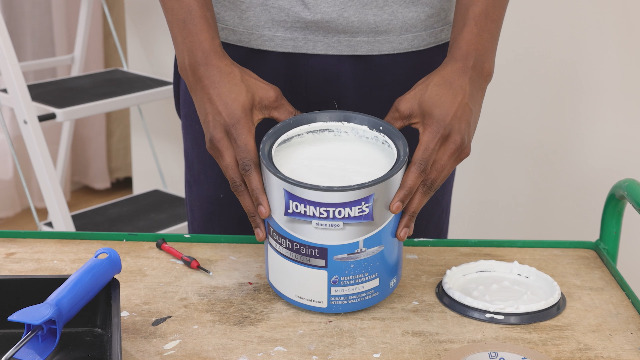 Johnstone's - Bathroom Paint - White Lace - Mid Sheen Finish - Stain