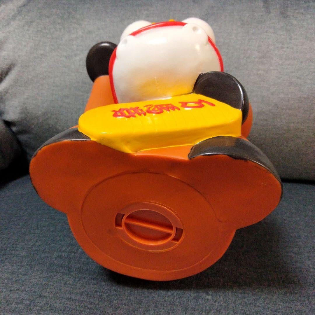 Amazon.co.jp: 東ハト招き馬貯金箱／縁起物 : おもちゃ