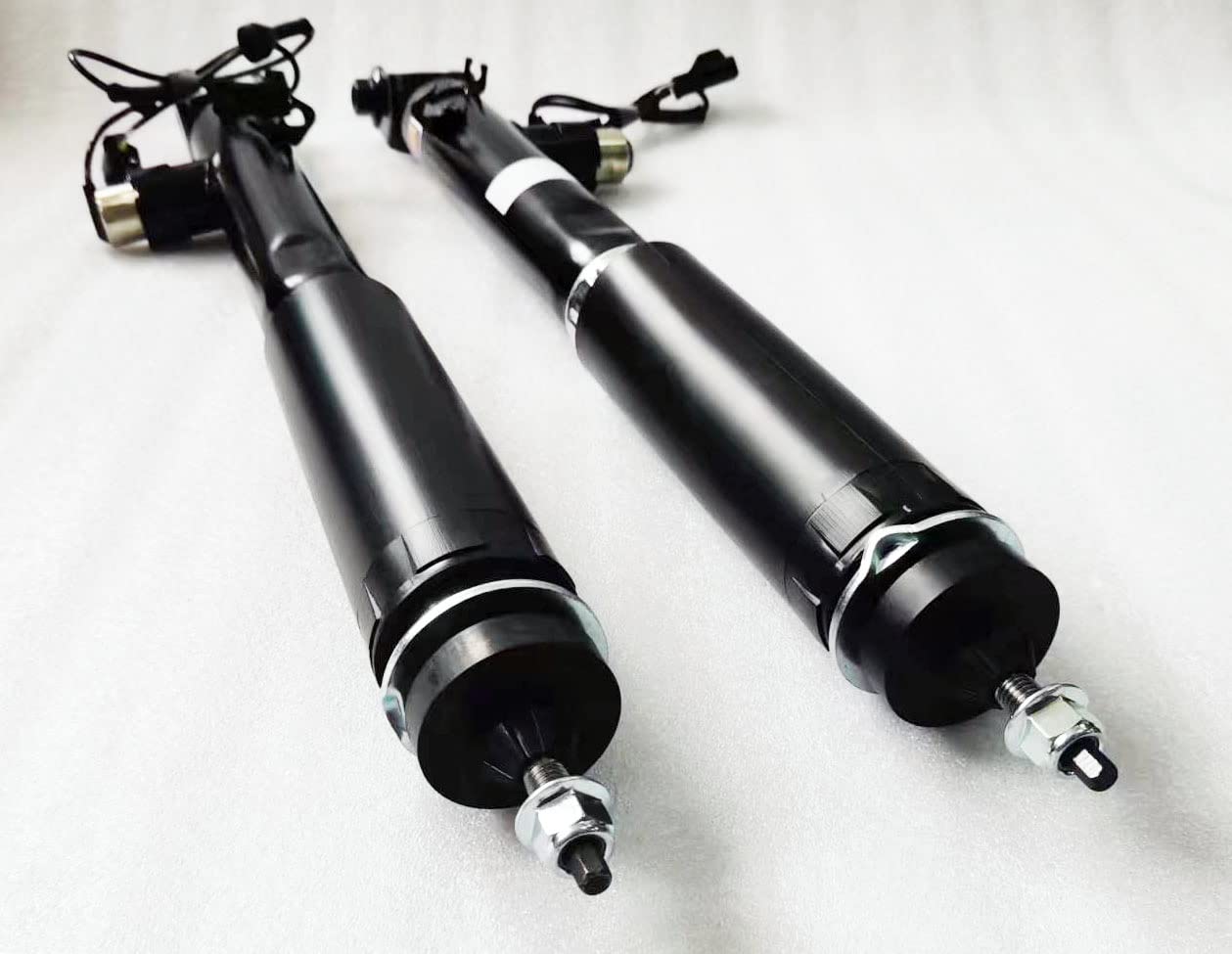 鞠② LUFT MEISTER Left & Right Rear Shock Absorber With Electronic