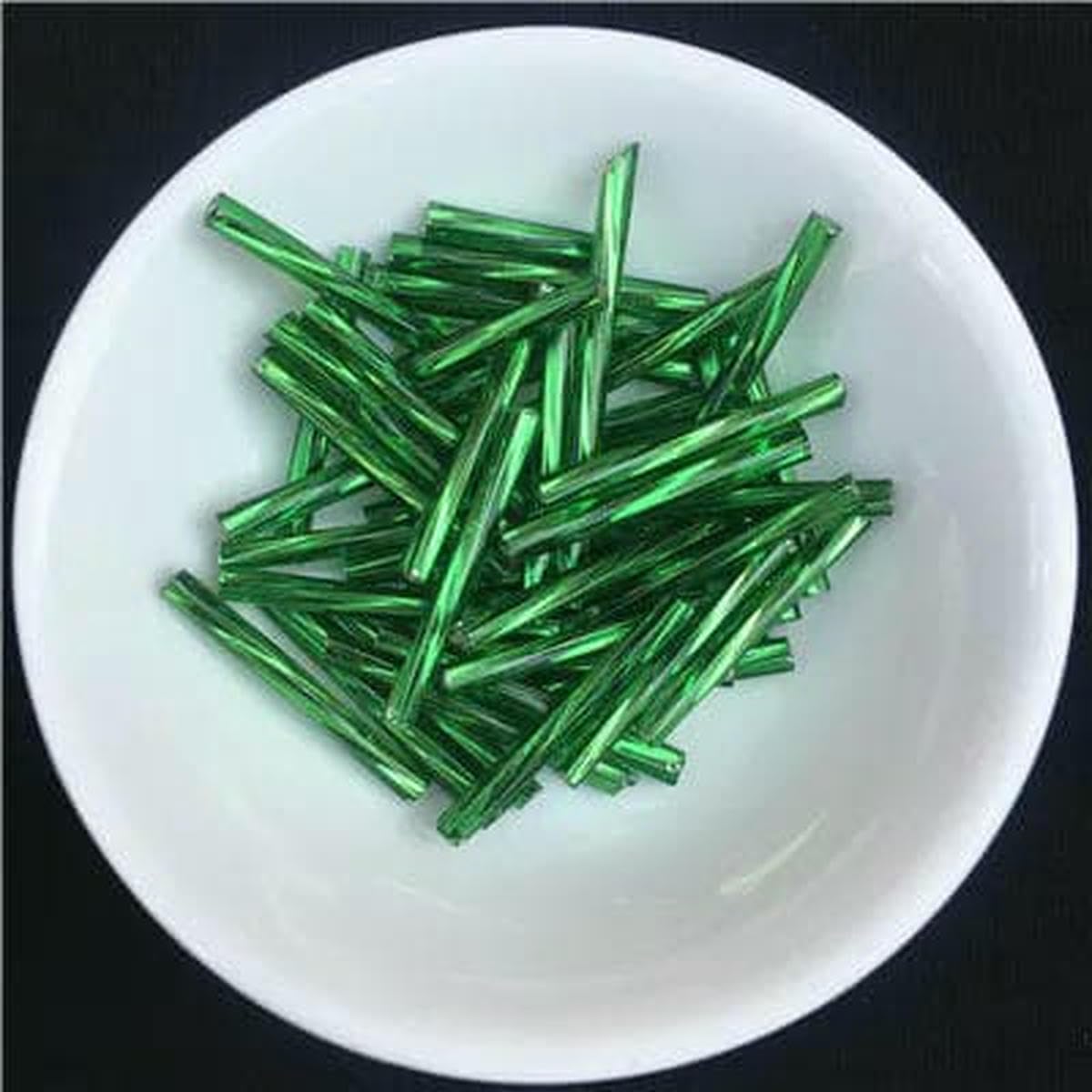 Perles tubes en verre pour personnaliser vos robes de soirée