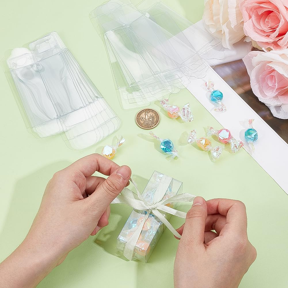 NBEADS 30pz Scatola in Plastica PVC Trasparente, 3x3x8cm Scatole Regalo Rettangolari Trasparenti Scatole Bomboniere per Feste di Matrimonio Biscotti Caramelle Torta al Cioccolato