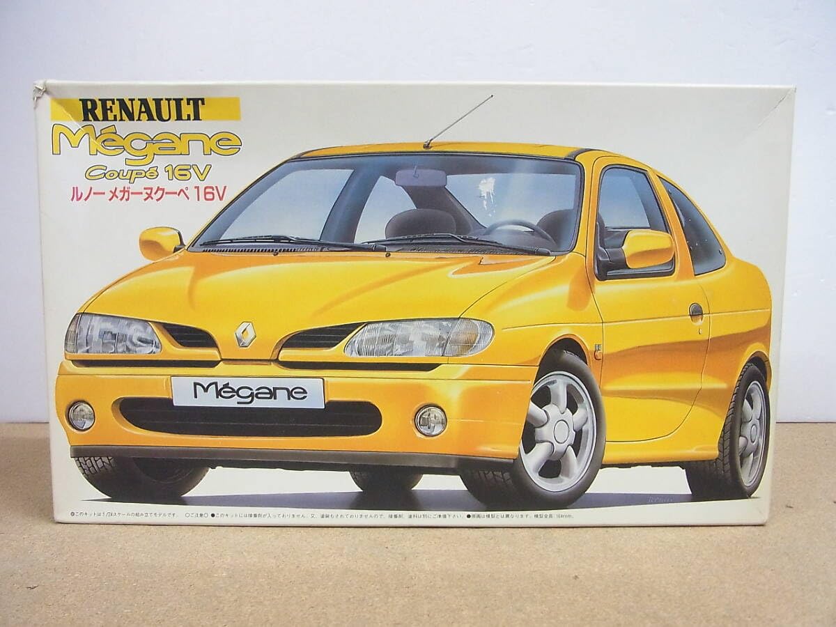 Amazon.co.jp: フジミ 1/24 ルノー メガーヌ クーペ 16V : おもちゃ