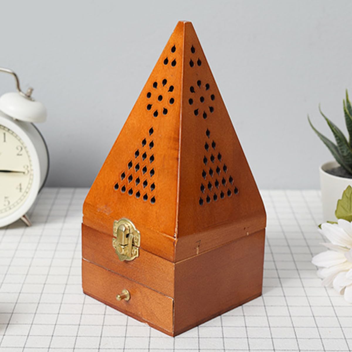 Holz Weihrauchbrenner in Pyramidenform Tisch Räuchergefäß für Meditation und Entspannung Schreibtischdekoration für Weihnachten und Einzug