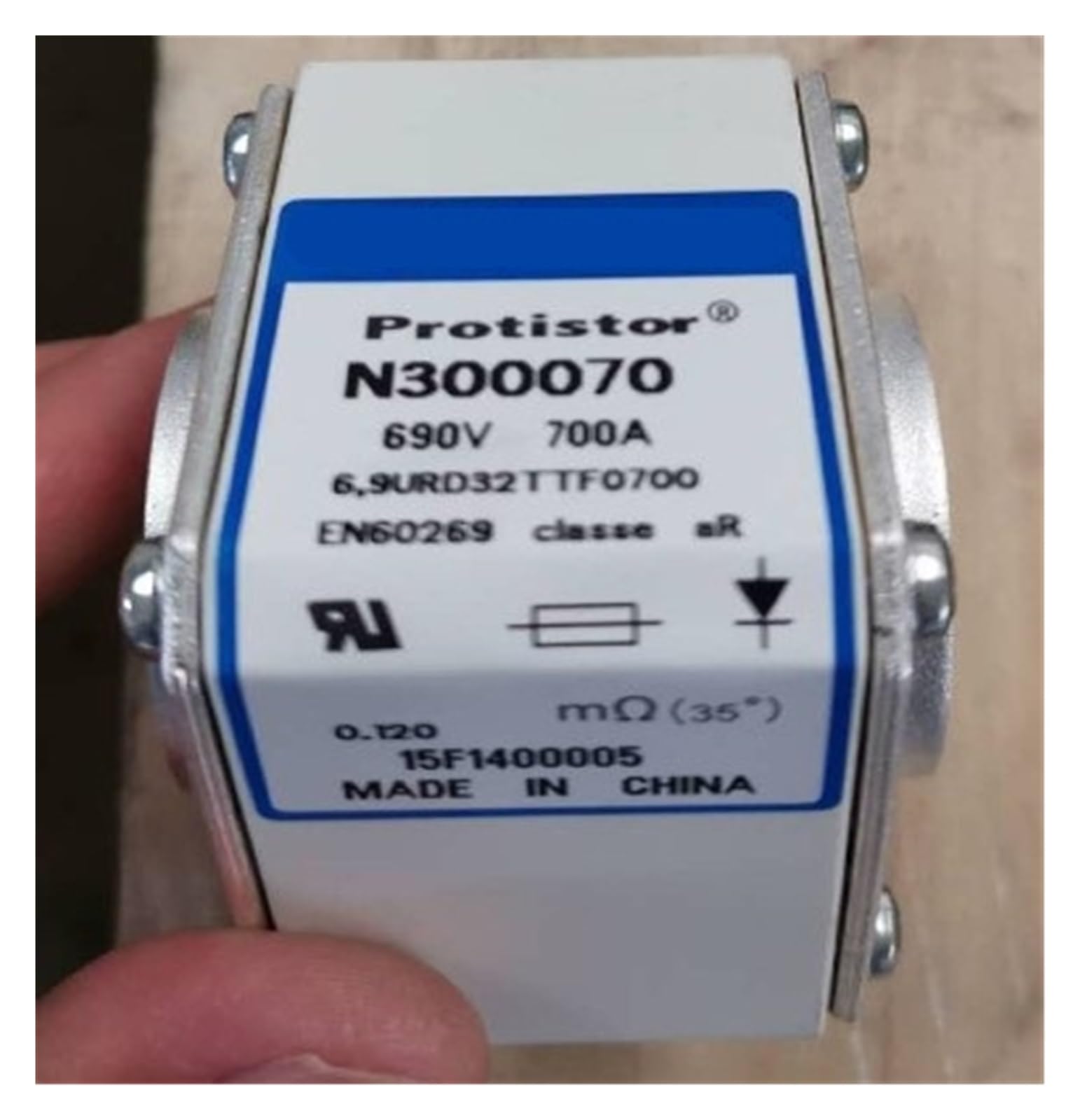 RCGKNNMUZ Fuses: PC32UD69V550TF L300068 / PC32UD69V630TF M300069 / PC32UD69V700TF N300070 PC32UD75V700TF K301861 PC32UD69V800TF P300071(PC32UD75V700TF)