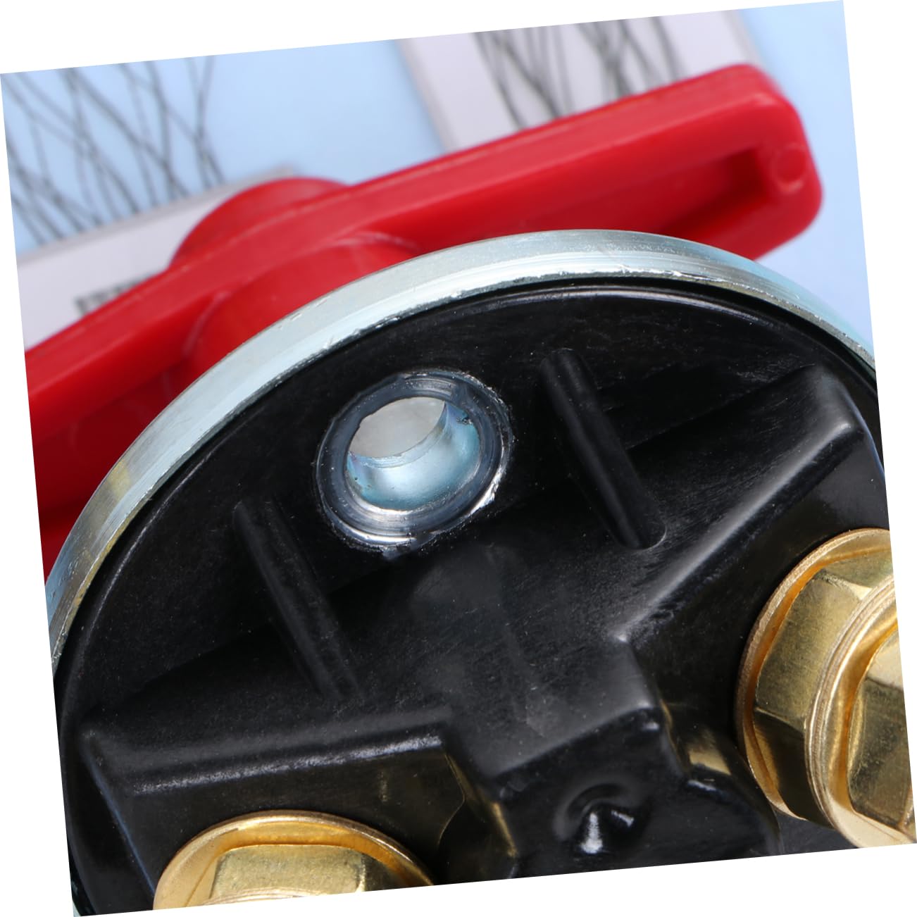 Happyyami 200A Battery Disconnect Isolator Switch for Car Boat Truck Rv Motorcycle Power Cut Off Switch Durable Compact Battery Blackout