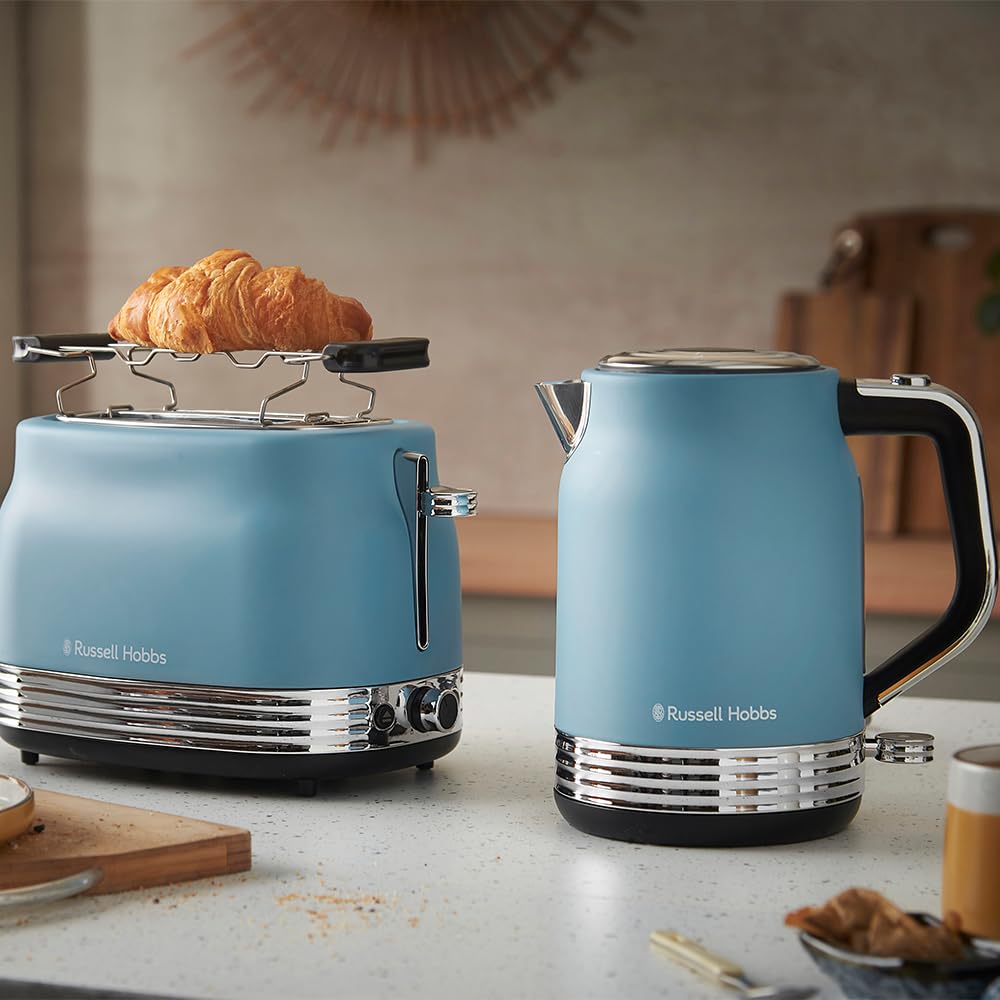 Russell Hobbs Bollitore Elettrico [1,7L, 2400W] Hanley Retro Blue (Acciaio inox, Design vintage, Beccuccio Perfect Pour, Base 360°, Avvolgicavo, Coperchio pulsante, Risparmio energetico) 28641-70