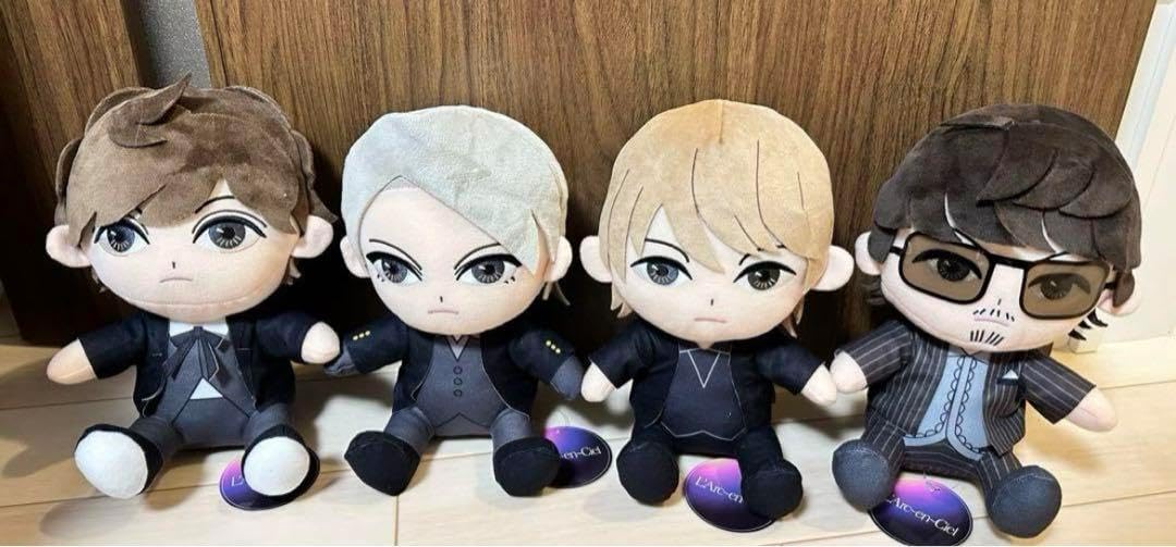 ROUND1 L'Arc~en~Ciel ラルク おすわりぬいぐるみ 4個セット