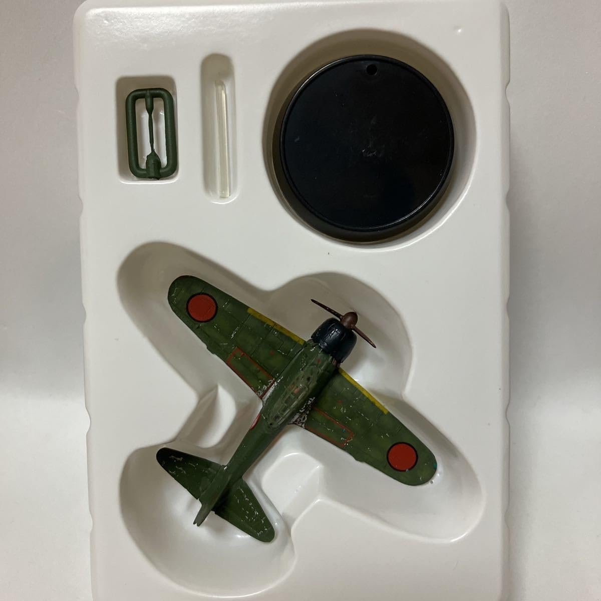 Amazon.co.jp: 零戦五二型 1/144#5 六五三空 ワールドウイングス