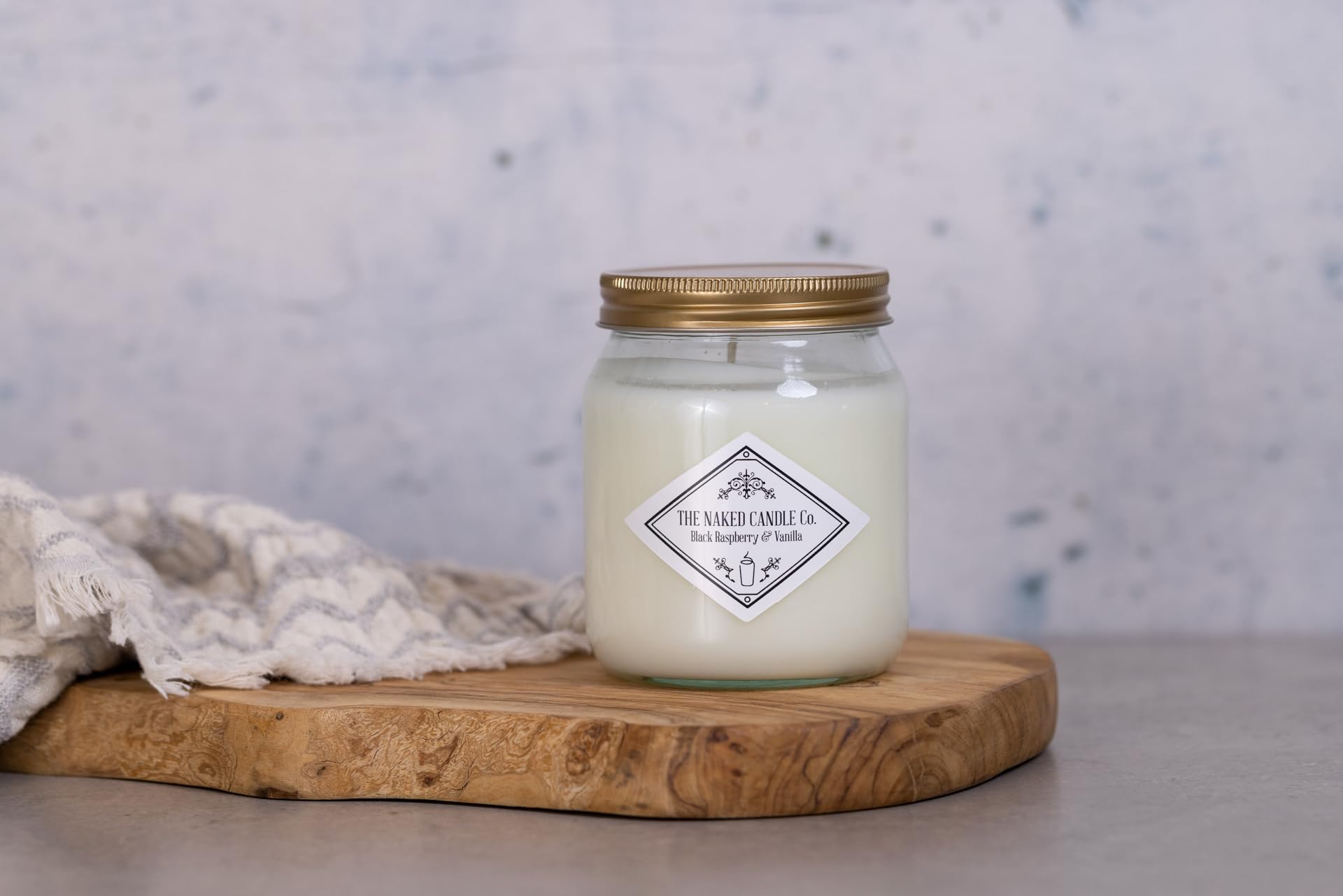 Black Raspberry & Vanilla Signature Candle - Soy Wax, Hand Poured Room Filling, Glass jar Scented Candles