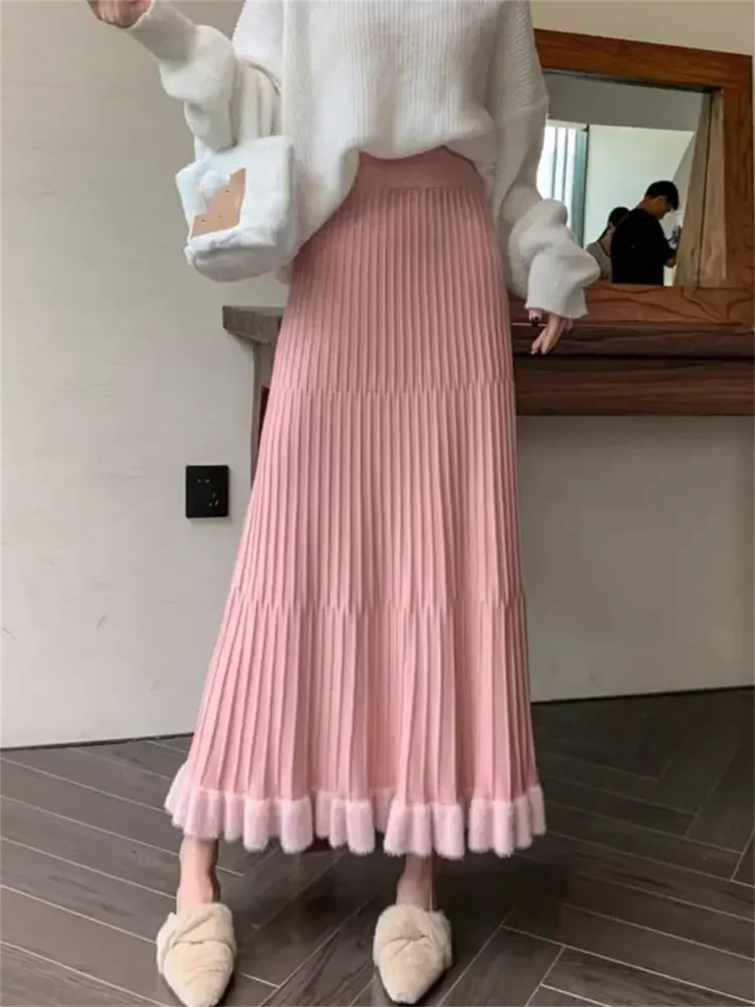 Gonna da donna a mezza lunghezza lavorata a maglia, a pieghe, in lana