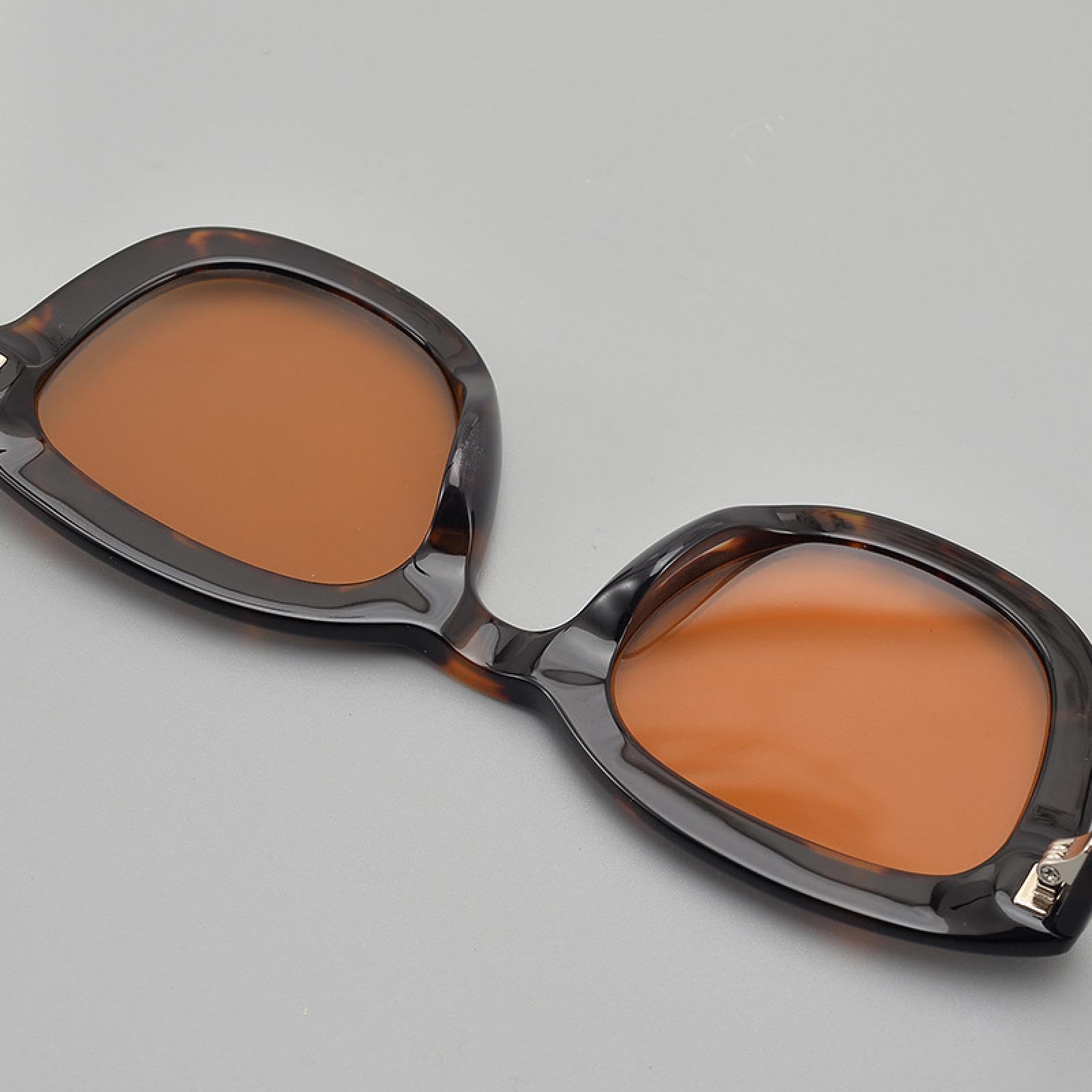 Occhiali da sole retrò Cat Eye con montatura grande da uomo e da donna, alla moda, UV400