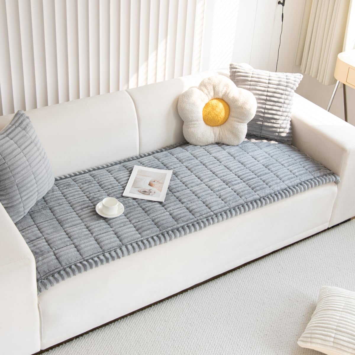 Hovoto Sofa Cover, Soft Thick Couch Cover 1 2 3 4 Seater, Non Slip Sofa Slipcovers Washable, Couch Seat Covers, Settee Covers Furniture Protector for Living Room, Light gray, 70 * 120