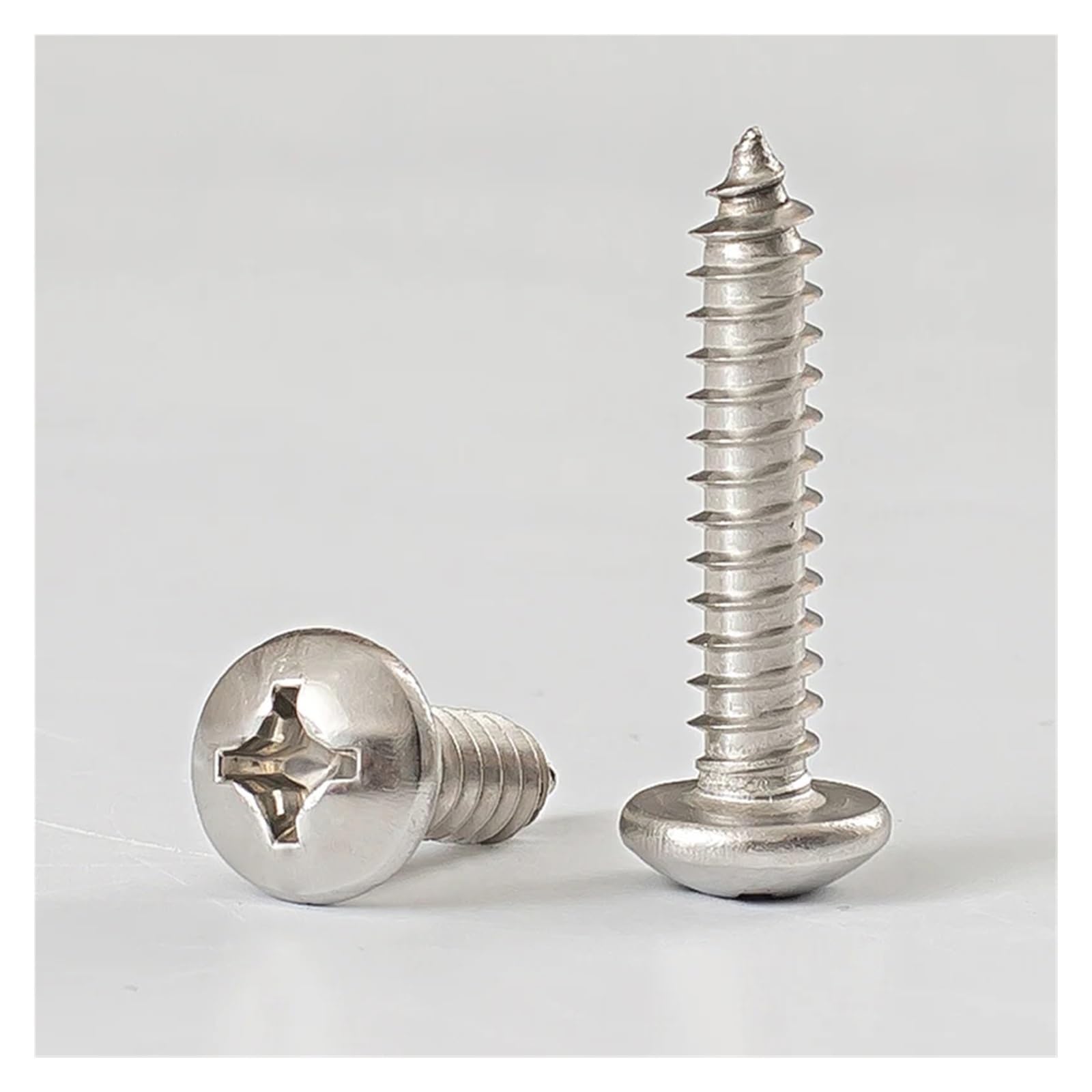 Tornillos Tornillos autorroscantes Tornillo de ace Tornillos autorroscantes con cabeza plana y ranura en M2 M2.2 M2.5 Tornillos autorroscantes de cabeza redonda de acero inoxidable 304(M2x4mm 50pcs)