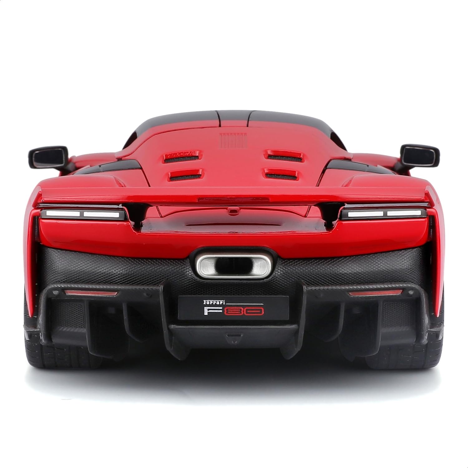 Bburago - Ferrari F80 a Escala 1:18, Coche de fundición a presión en el icónico Rojo Ferrari, réplica Detallada con Puertas y Maletero Que se abren, Licencia Oficial de Ferrari, 3+
