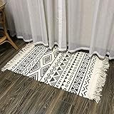 【Alfombra boho】: La alfombra de lino de algodón tiene patrones geométricos y elementos de borlas, con un estilo boho. La alfombra de lino de algodón tejido está bien hecha, las borlas anudadas a mano son elegantes y clásicas.