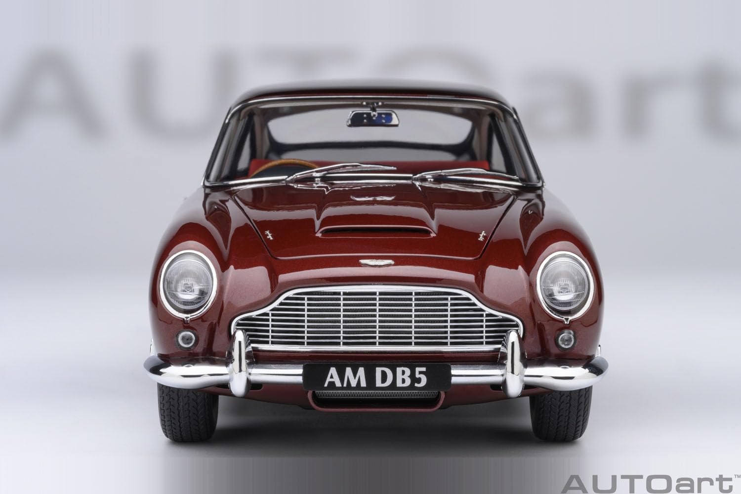 AUTOart 70289 1/18 Aston Martin DB5 dunkelrot metallisches Endprodukt