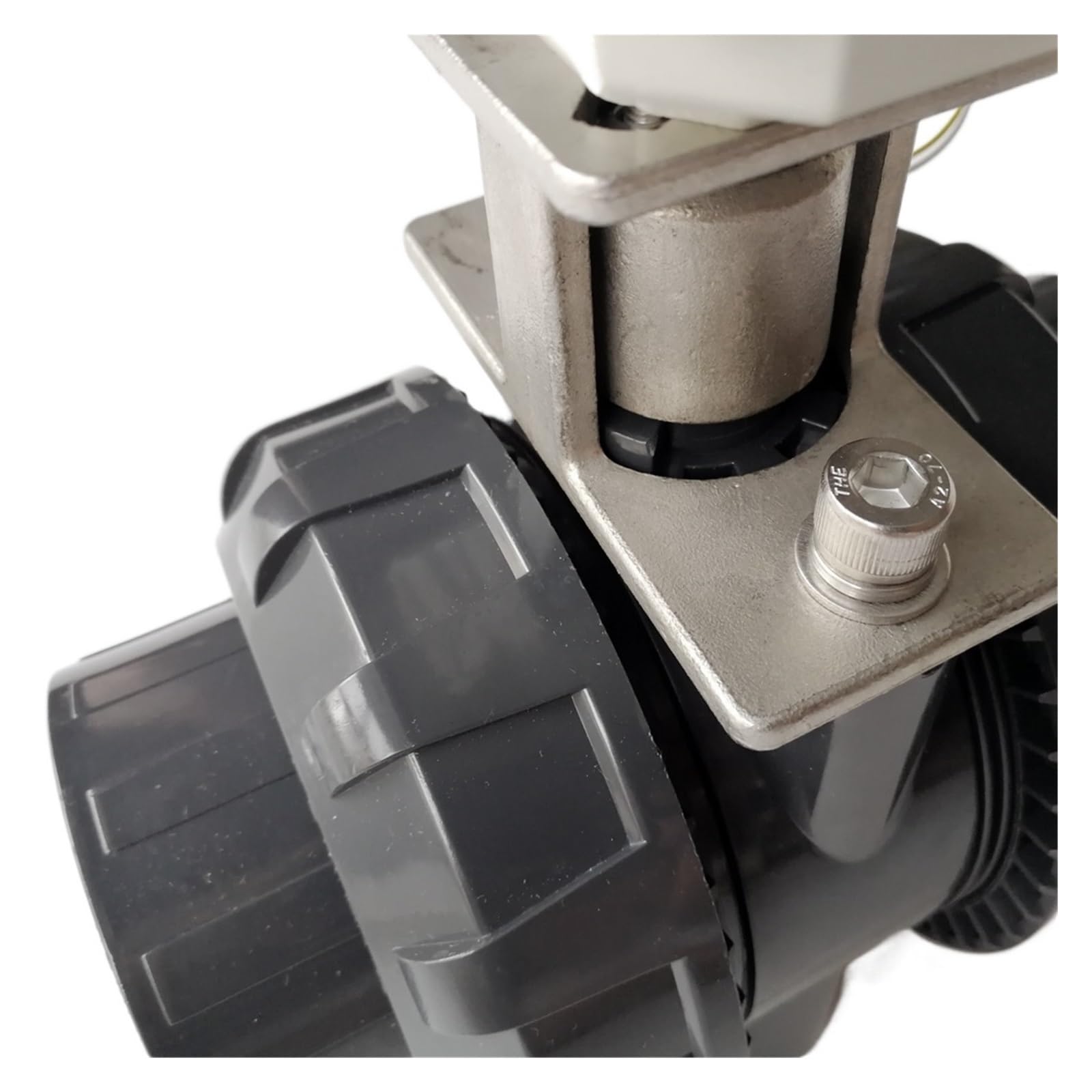 Valvola a sfera motorizzata a 2 vie 1-1/2" 3/4/7 fili con attuatore da 15 Nm con comando manuale(DN40 BSP)