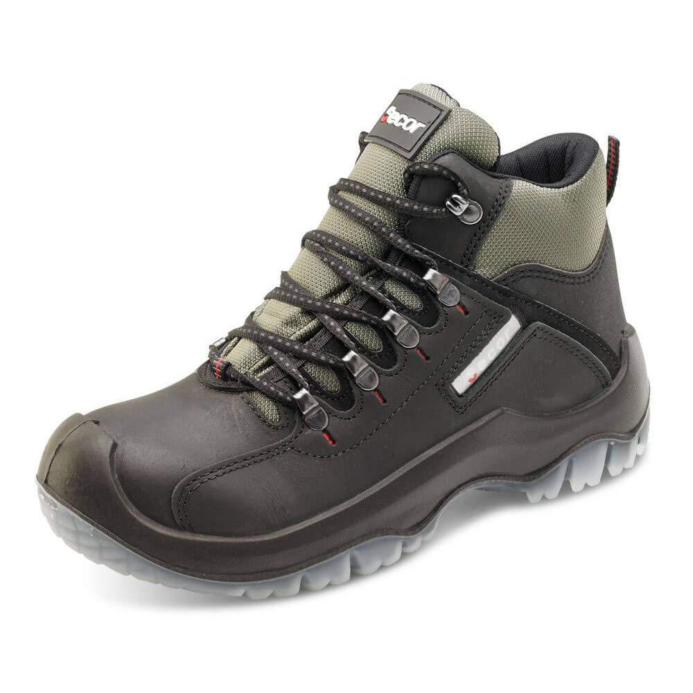 Beeswift Traxion Boot Black Size 11