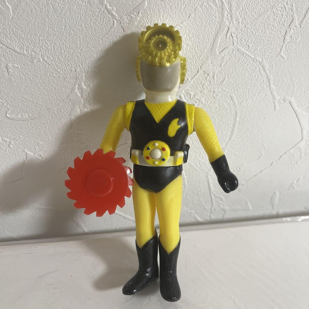 Amazon.co.jp: 忍者キャプター 金忍 ミニソフビ レトロ 当時物 : おもちゃ