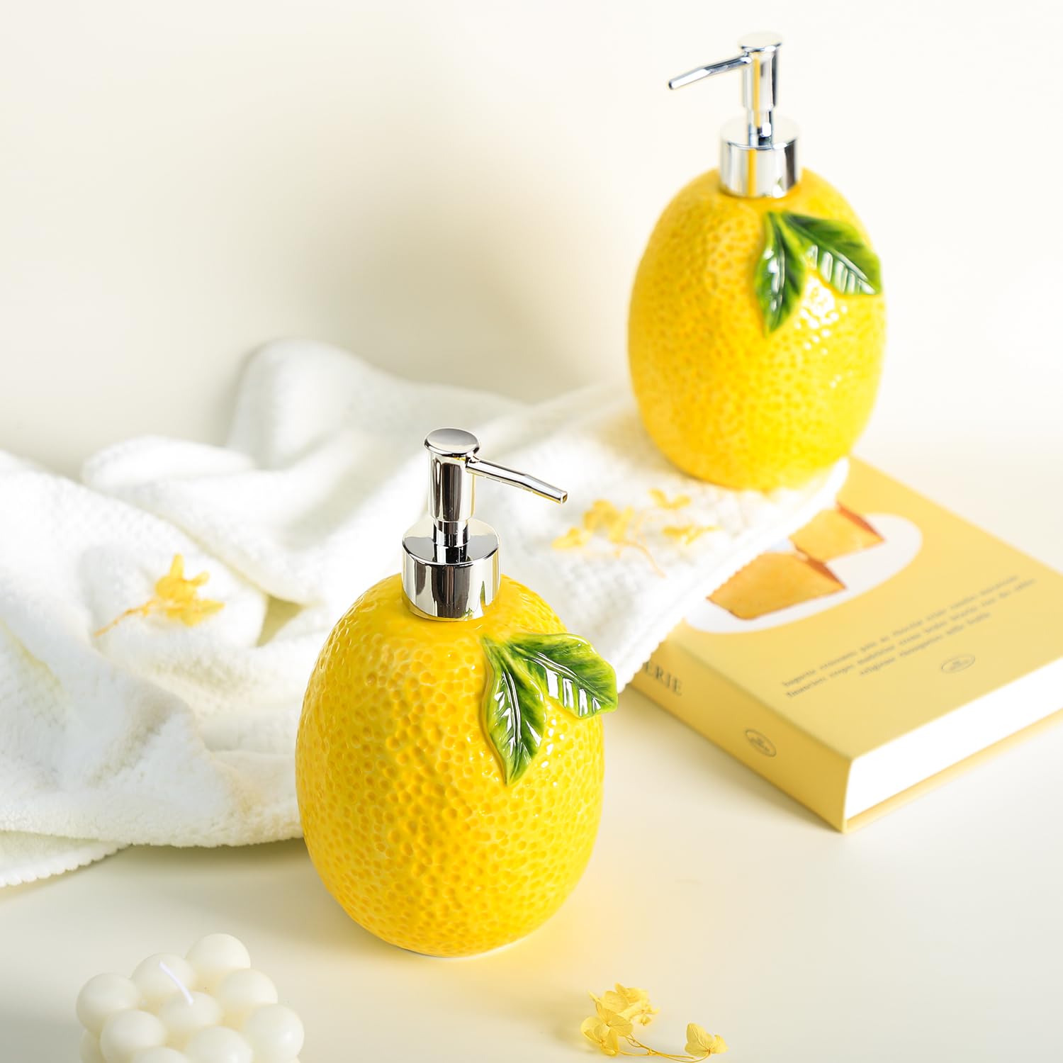 Colias Wing Dispensador de jabón en forma de fruta con bomba de plástico, botella de jabón de loción recargable, botella de loción, dispensador de jabón de manos, decoración del hogar, limón