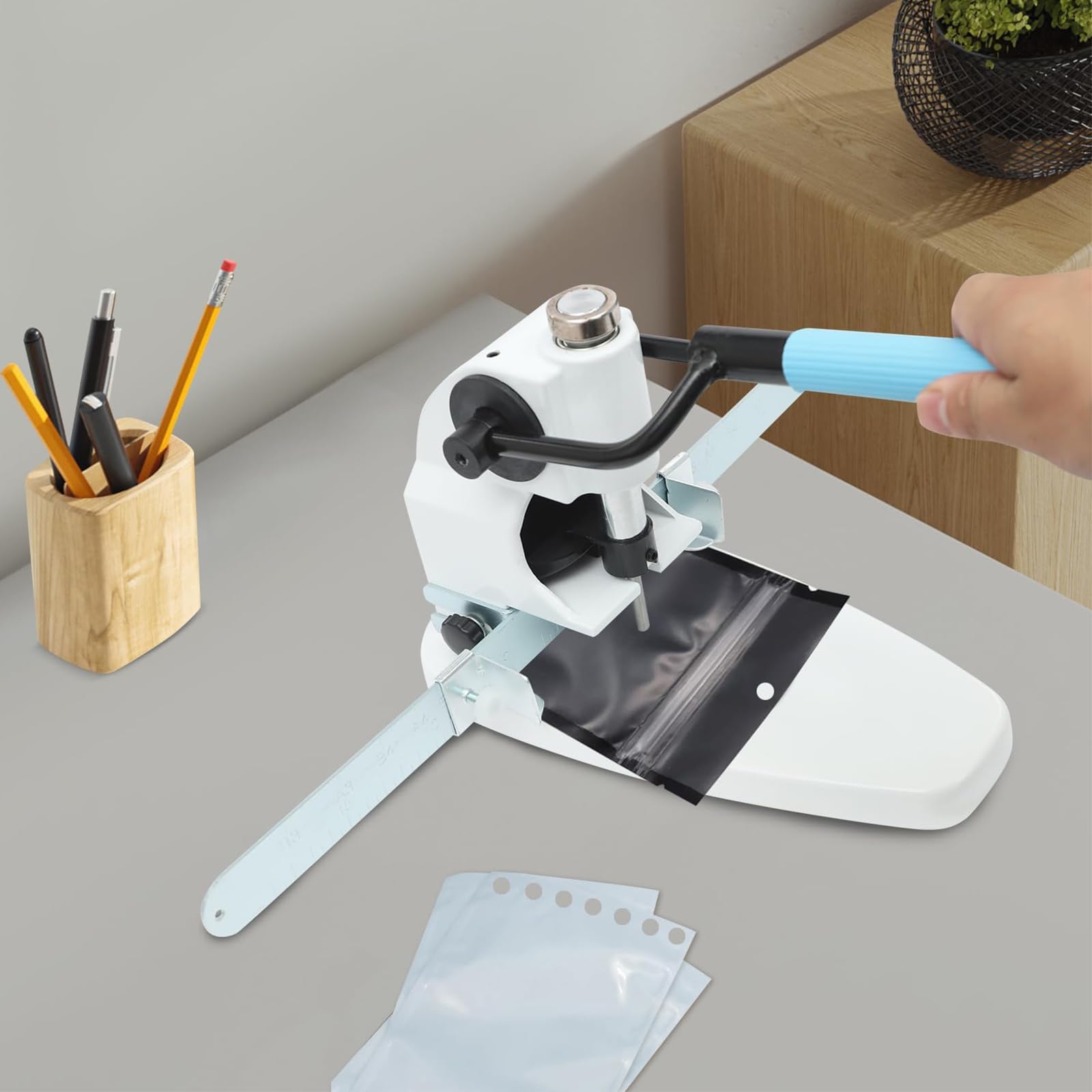 Perforatrice Manuale a Foro Singolo Heavy Duty – Capacità 300 Fogli, Punte da 3 mm 4 mm 8 mm, Righello di Posizionamento Regolabile per Casa, Scuola & Ufficio