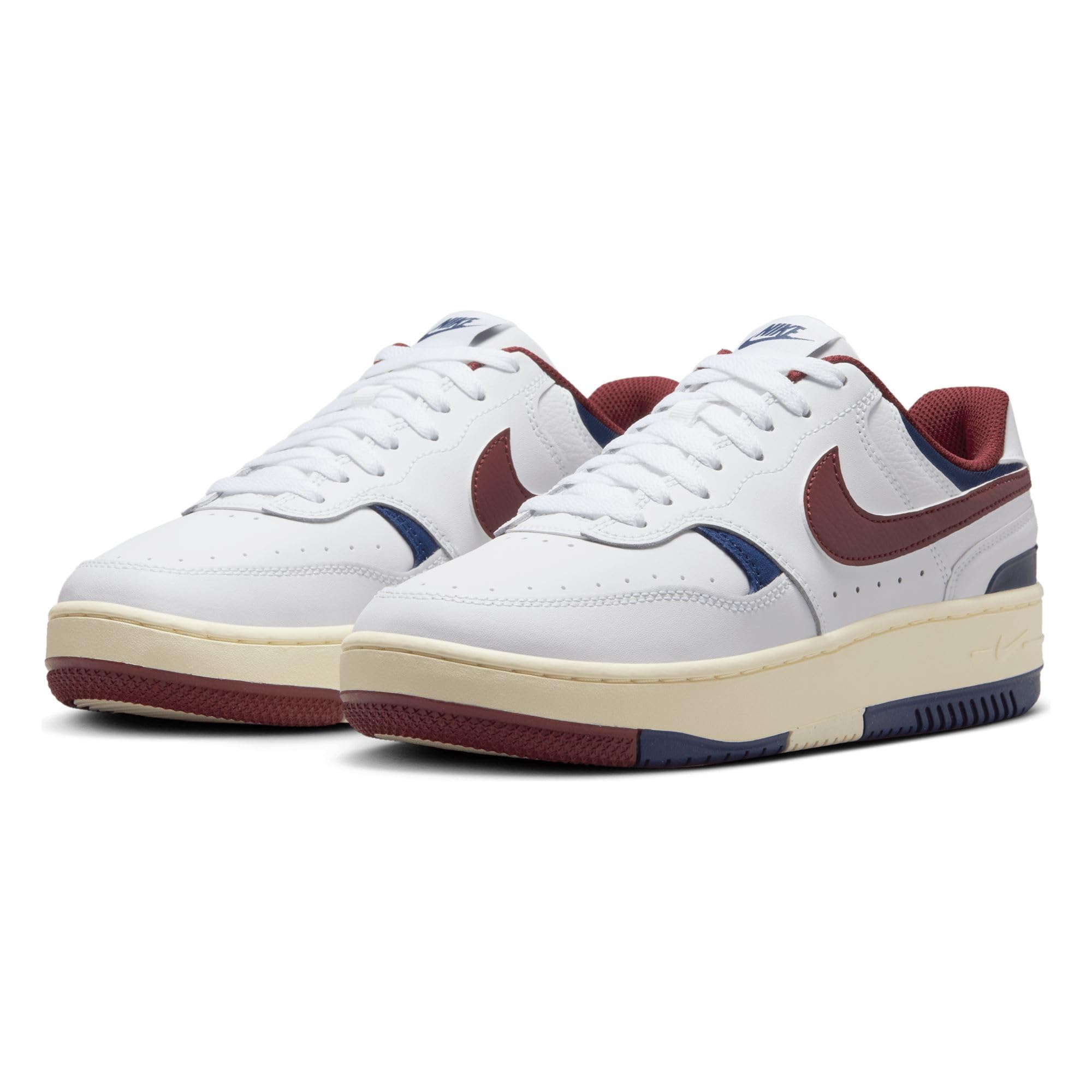 Nike Scarpa Scarpe Nike Gamma Force da Donna, White/Dark Team Red-Blue Void, DX9176-115, 42.5 EU (10.5 US)