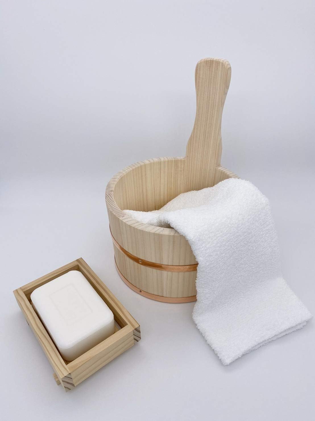 IPPINKA Natural Japanese Hinoki Wood Bath Bucket with Handle