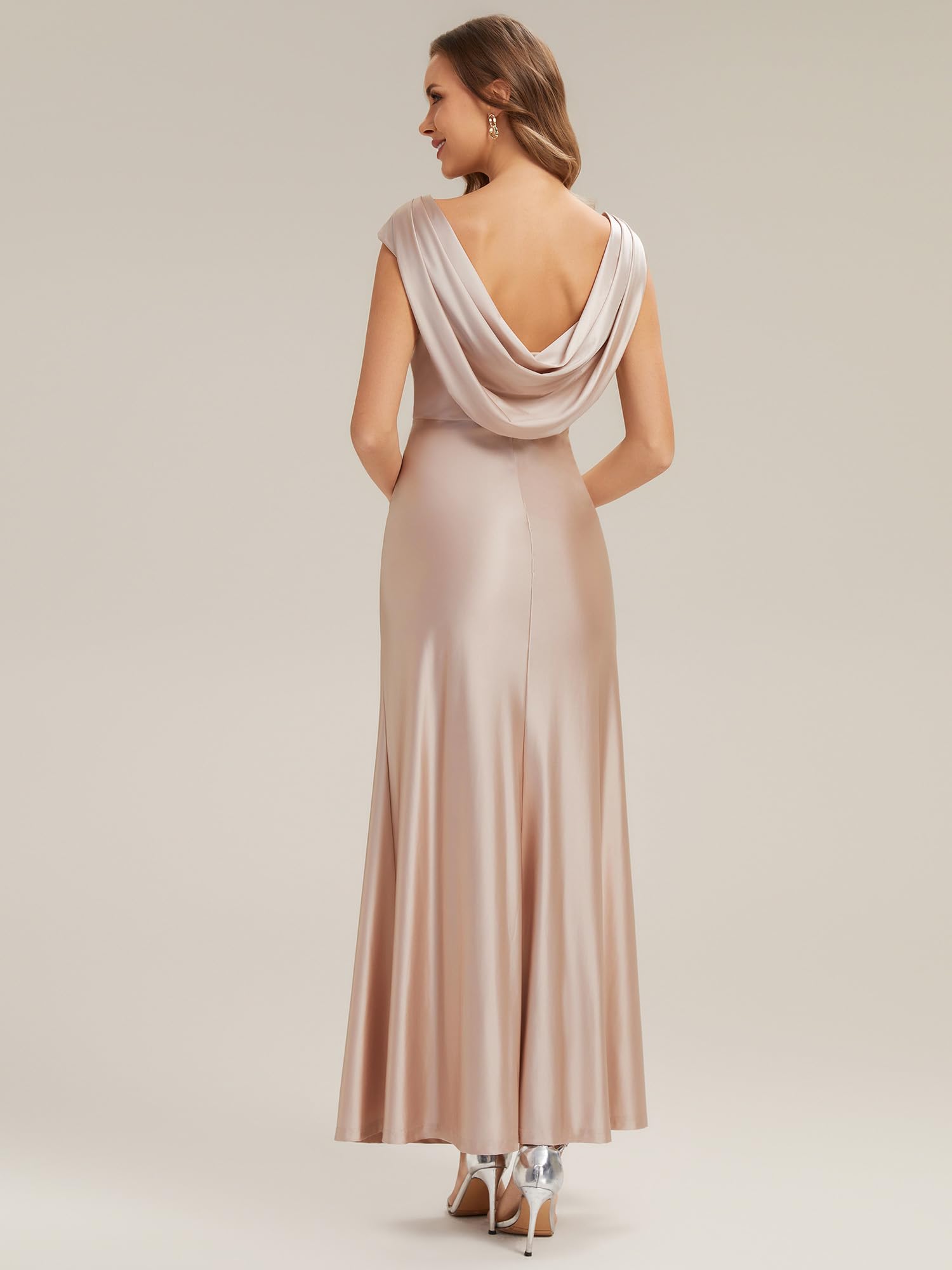 Ever-Pretty Robes de Demoiselle d'honneur Col Ronde Manches Courtes Satin Maxi Dos Nu ES02727
