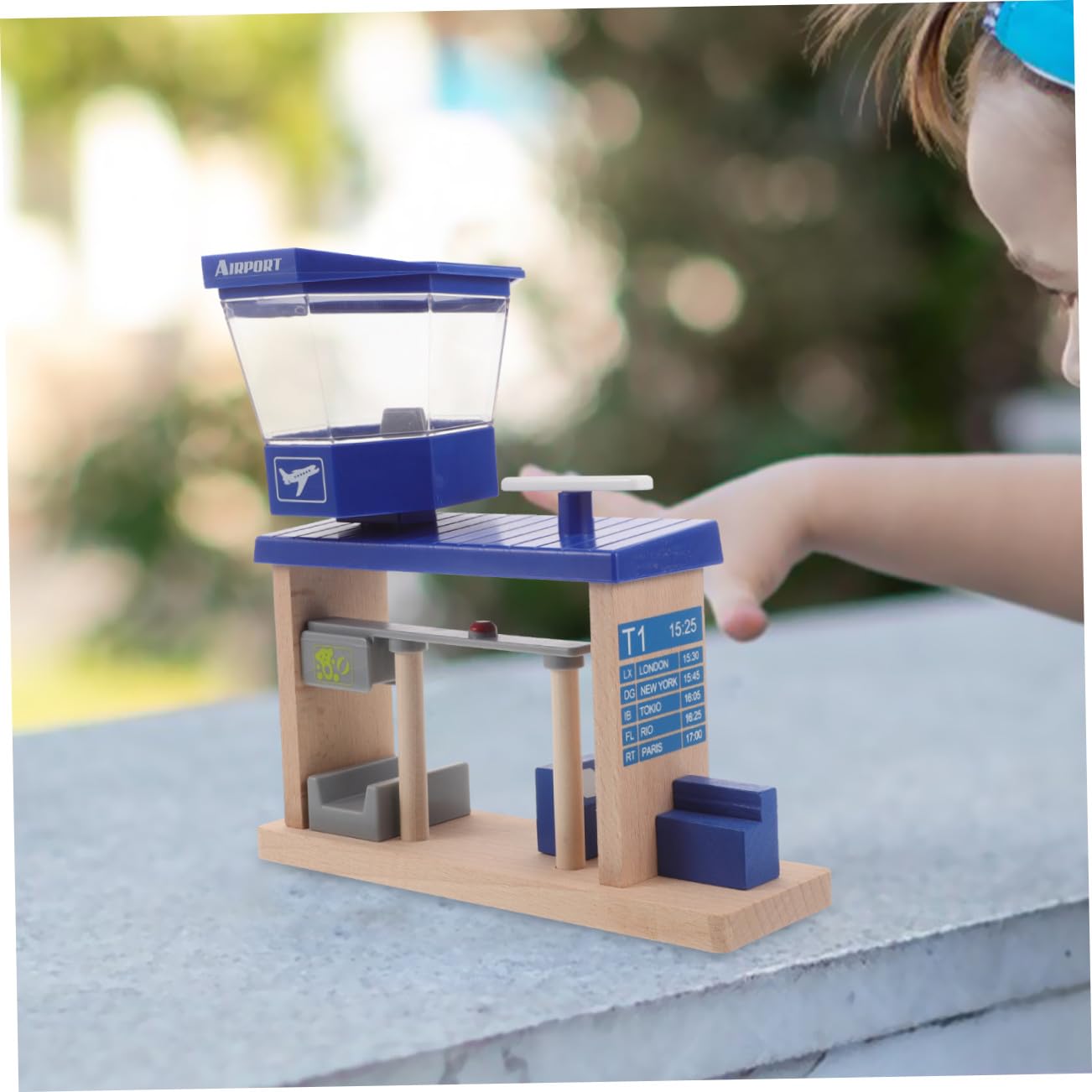 Set di Giocattoli per Aeroporto in Legno Sicuro Accessori di Scenario Unici, per Bambini per Sviluppo Abilità Motorie a Casa e Asilo
