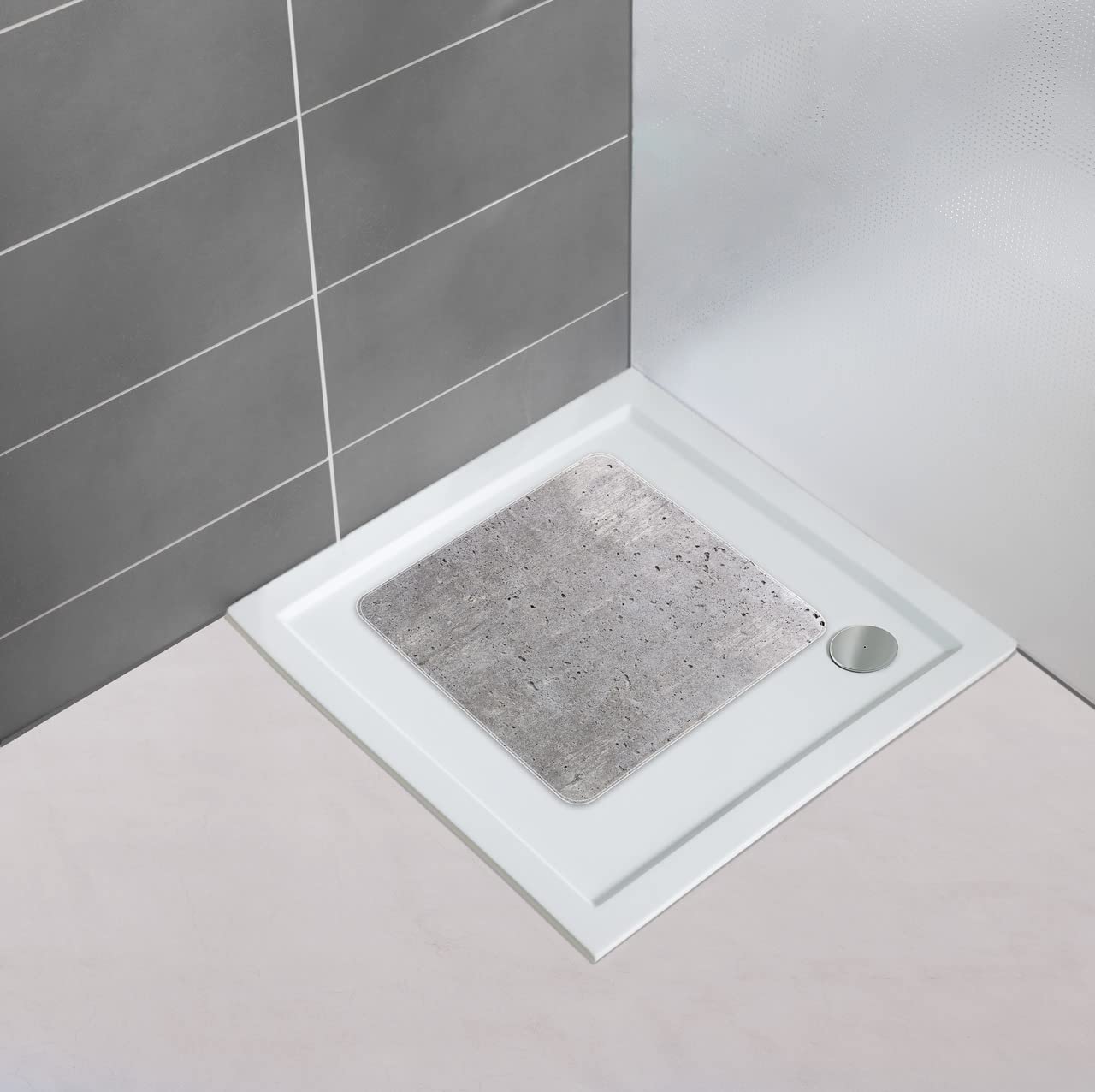 WENKO Tappetino Doccia Antiscivolo Concrete, Look Cemento, 54x54 Cm, In TPR Ecologico Con Ventose, Sicuro E Moderno - 3