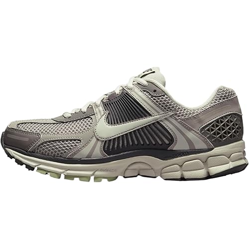 Nike Women's Zoom Vomero 5 Running Shoes