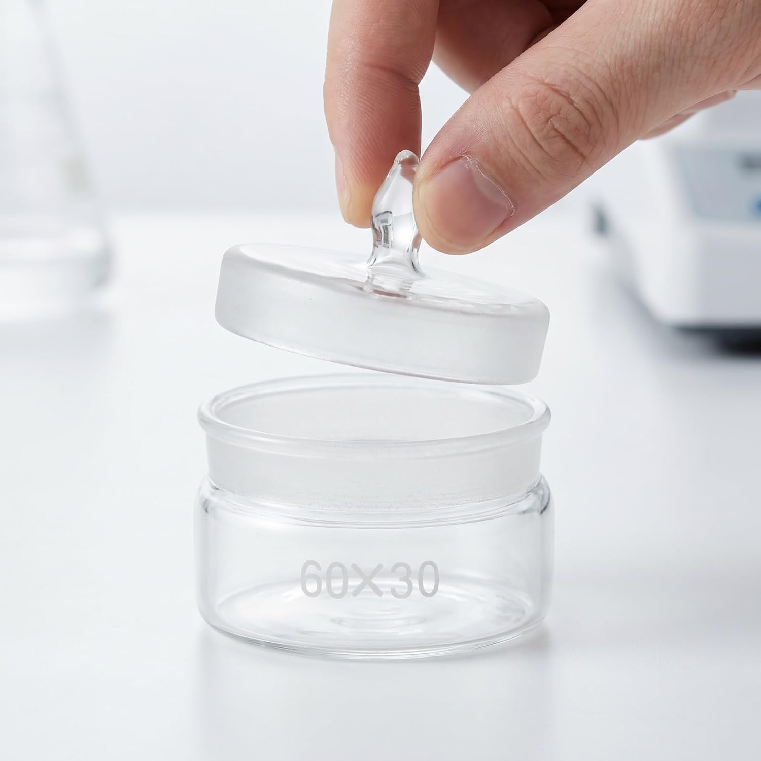 DOITOOL 2 Pcs Weighing Bottle Low Form, Flat Weighing Bottle Glass Pycnometer with Stopper, Specific Gravity Flask for Laboratory Chemistry Storage, Moisture Sensitive Container