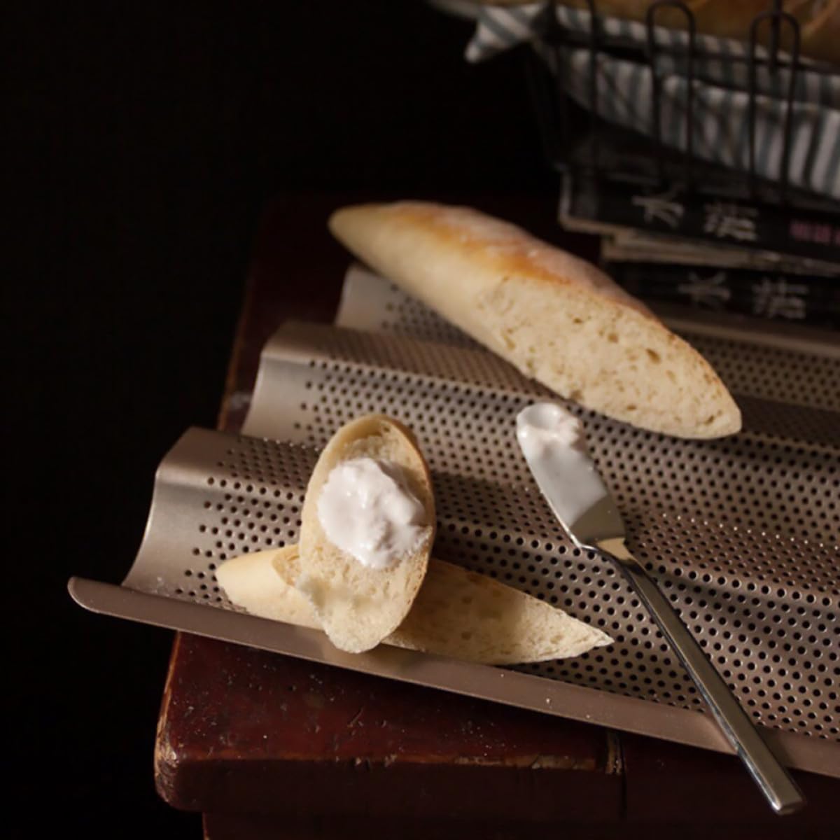 Moule en Acier Carbone Antiadhésif 2 Pièces 3 Vagues Perforées pour Cuisson de Baguettes Françaises la Maison