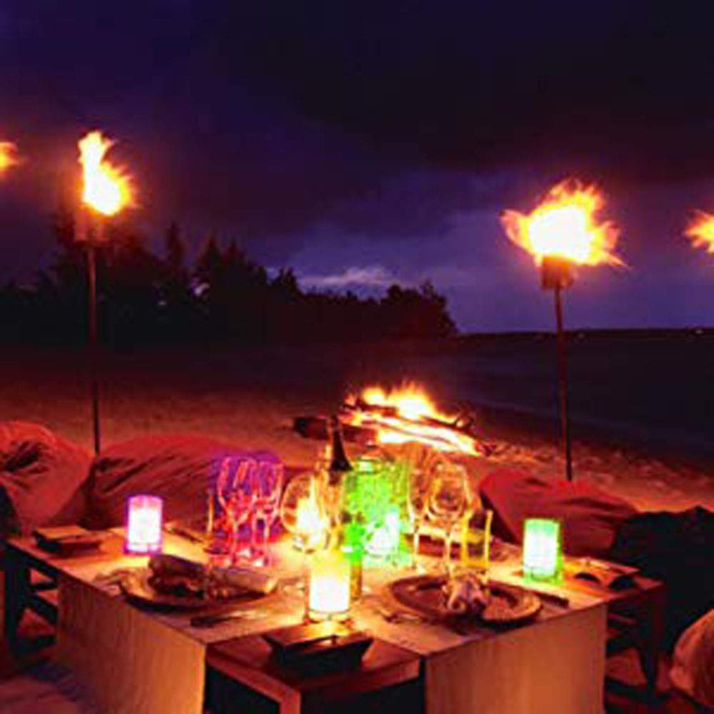 QSPORTPEAK Set di 12 LED Realistiche Senza Fiamma Candele, USB Ricaricabile Illuminazione d'Atmosfera Romantica Decorazione per Party Festa Bar Caffetteria Casa Regalo Natalizio per Amici (Giallo