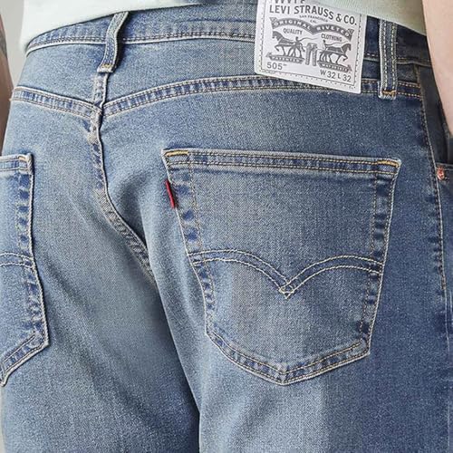 Image of Men's 505 Blue Straight fit mid Rise Jeans