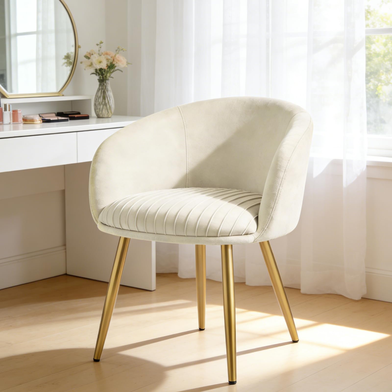 Hellove Schminktisch Stuhl aus Samt, Schminkstuhl Modern Polsterstuhl mit Metallbeinen, Relaxsessel, Vanity Sessel, Elegant Loungesessel, Armlehnstuhl für Schlafzimmer & Wohnzimmer, Beige
