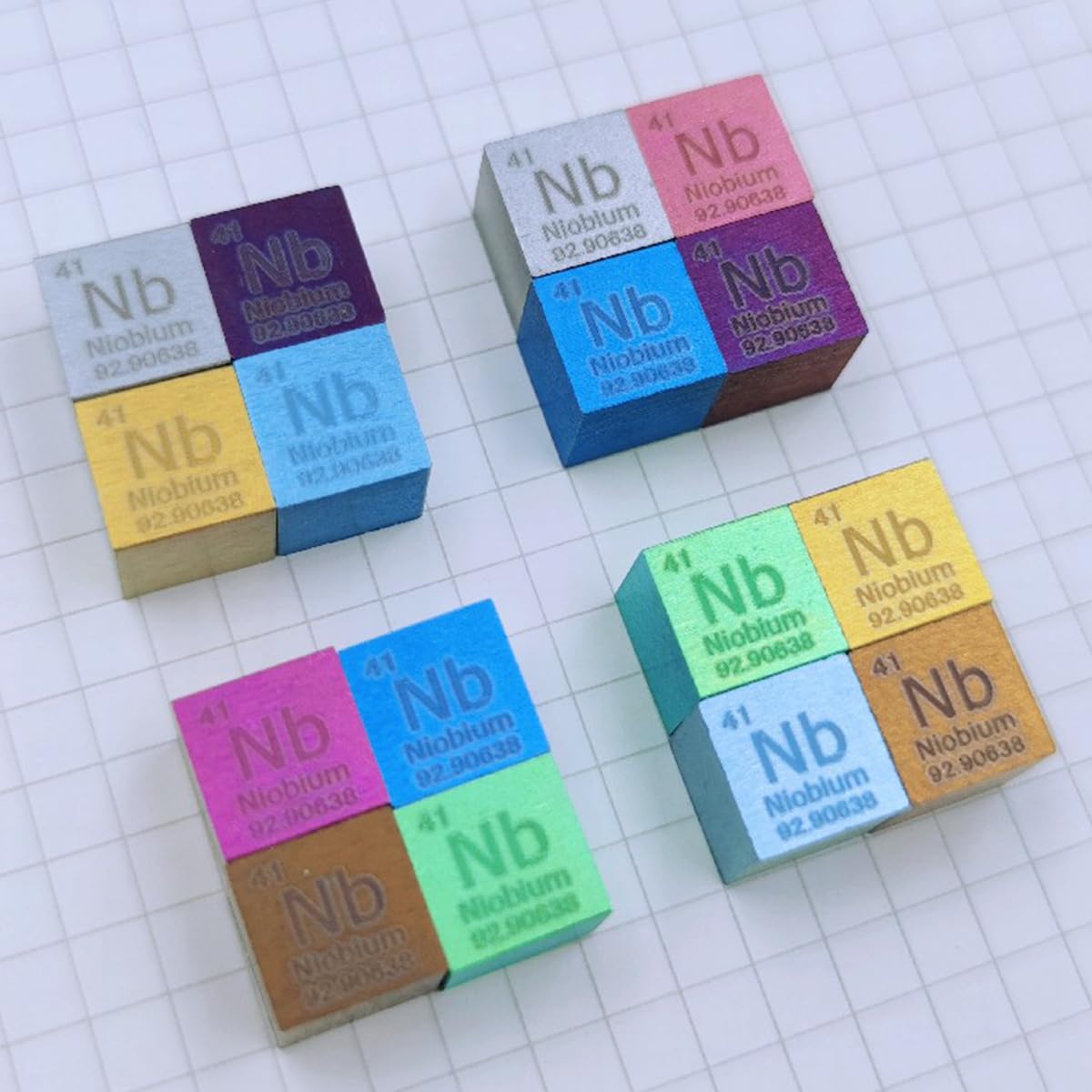 Mehrfarbiger Niob-Würfel – Metallelementwürfel – Lasergravierter Dichtewürfel Für Eine Sammlung des Periodensystems Der Elemente (10 X 10 Mm),Lila