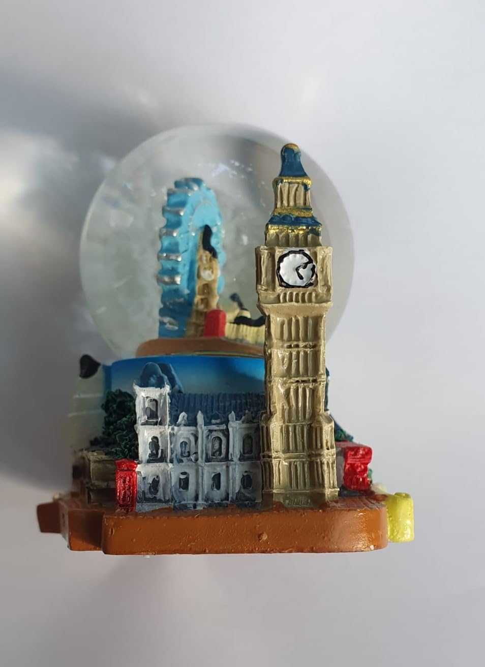 Snow Globes 3D (Small)- London Collage, Detailing London Landmarks Big Ben, Tower Bridge etc.