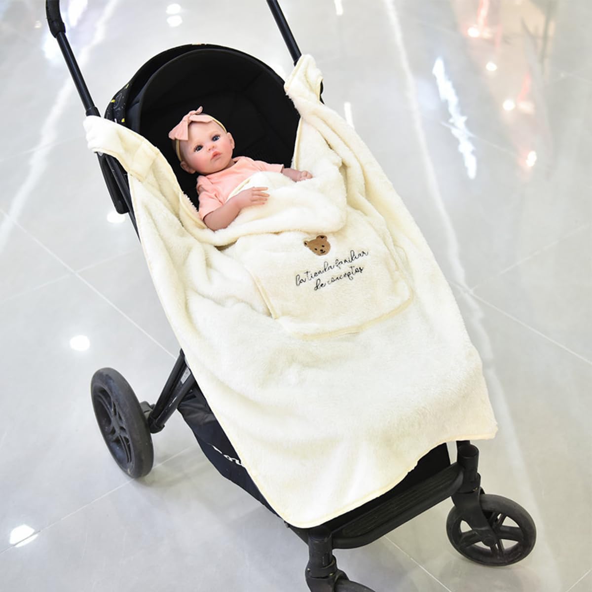 SONARIN Carina Copertina per Marsupio,Caldo Antivento Copri Marsupio,Universale Copertura Mantello con Cappuccio Cover Invernale per Fascia Portabebè con Tasca Frontale(Orso)
