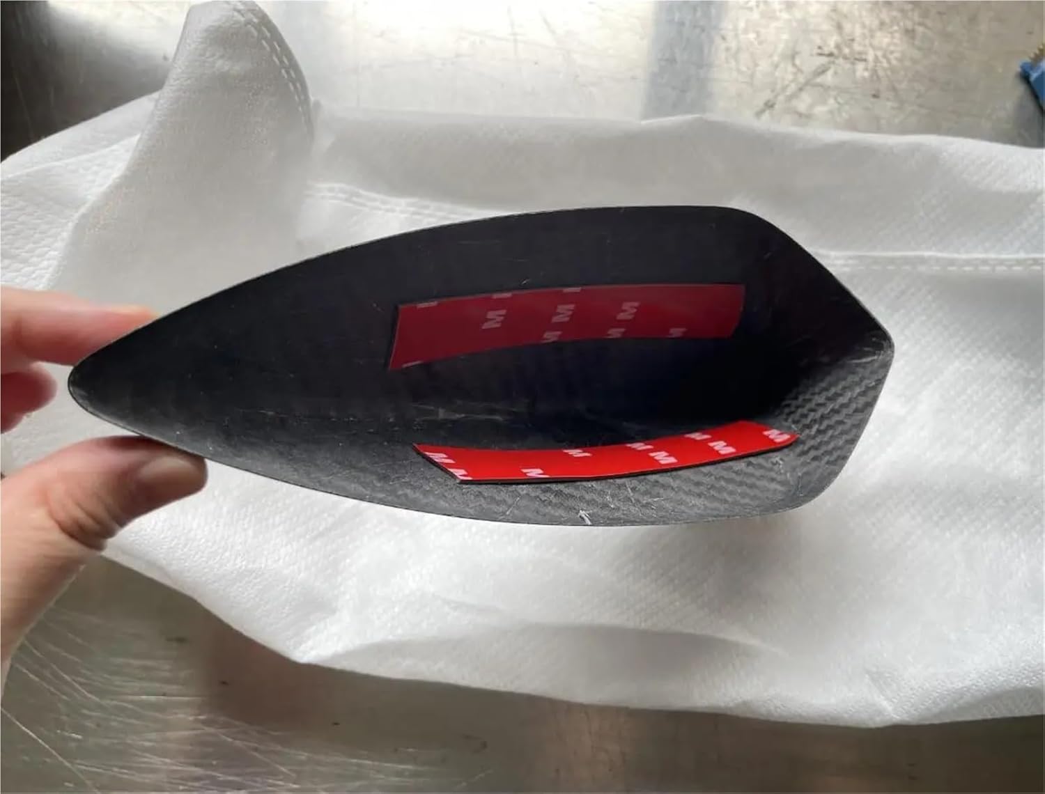 2016-2017 Compatible with Chevrolet Camaro Add On Style Shark Fin Shape Gloss Black Carbon Fiber Car Roof Antenna Cover Sticker