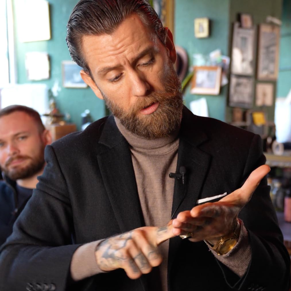 Störtebekker® Premium Pomade Ölbasiert Probierset + GRATIS Styling Kamm - 4 x Pomade Herren 'Torreto Series' - Mittlerer Halt - Mittlerer Glanz - Haarwachs 125ml - Haarpomade - Made in Germany