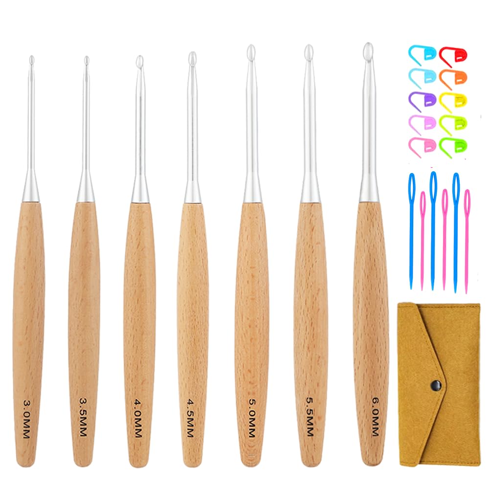 Yarniss Ergonomic Crochet Hooks with Beech Wood Handle 3.0mm-6.0mm