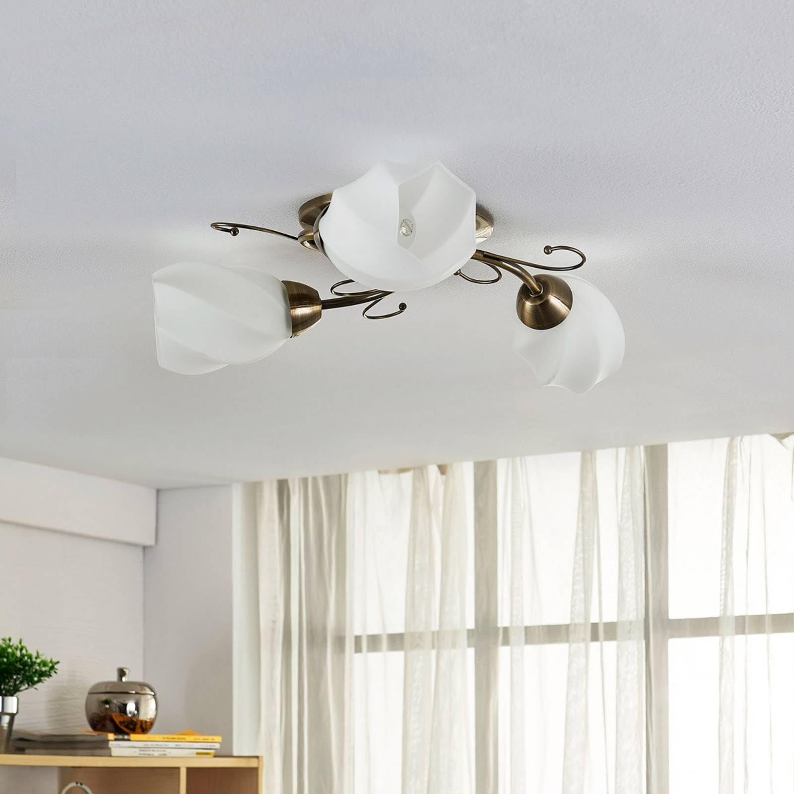 Lindby lámpara de techo en blanco, latón antiguo, plafón | lámpara de salón, e14, 3 bombillas, clásico, de vidrio para sala de estar, salón, dormitorio, pasillo, comedor