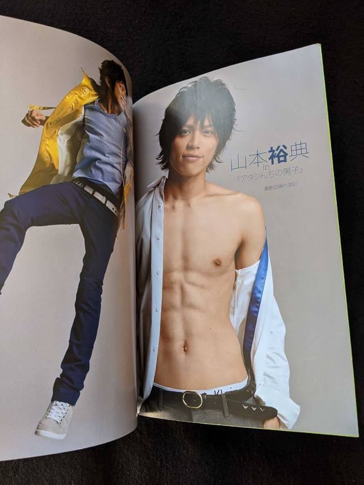 徳山秀典 オーダー写真集 徳山秀典 オーダー写真集 Amazon.co.jp: 徳山秀典写真集 「It's