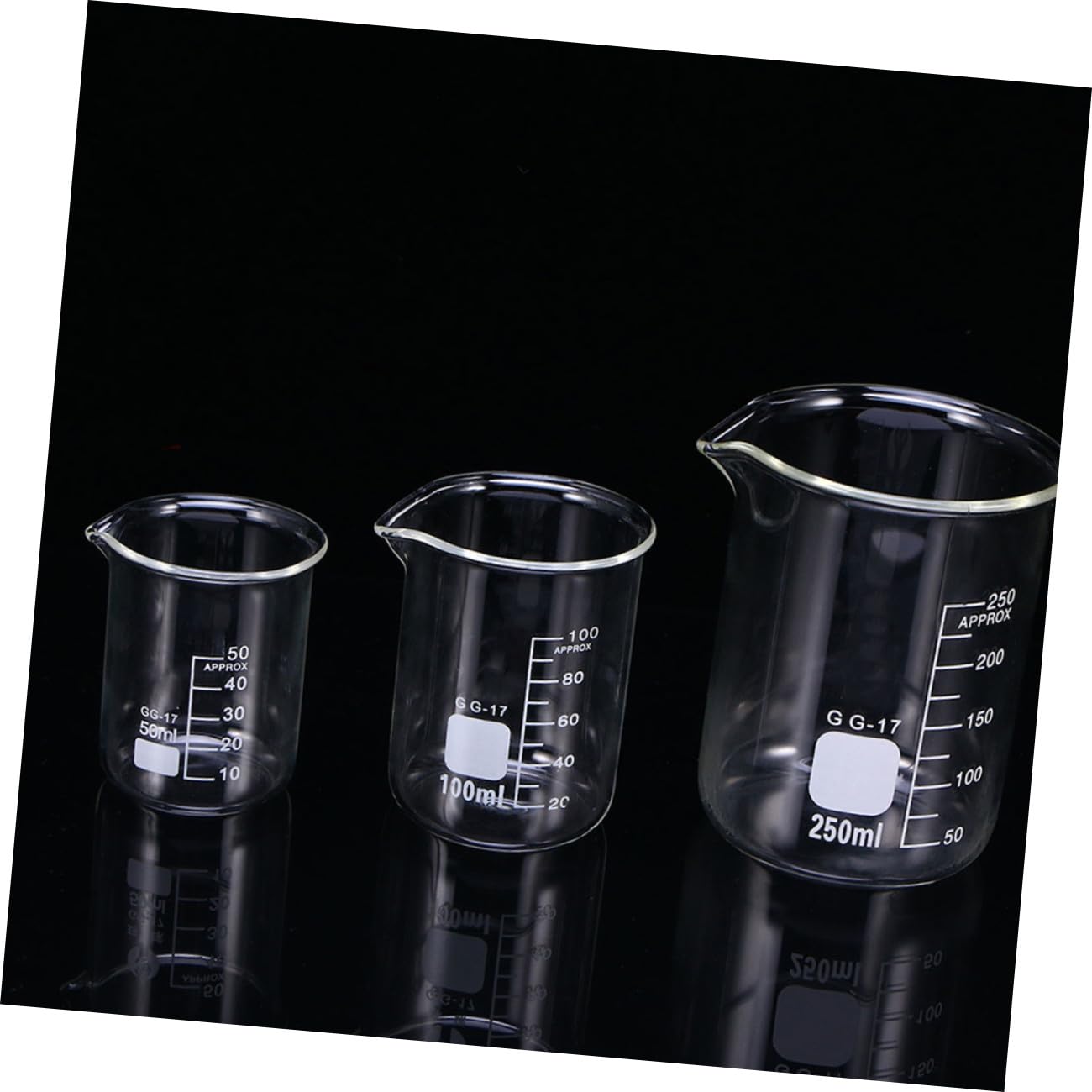 Tasses à Mesurer en Verre de 100ml, Lot de 10, Graduées | Échelle Claire, Légères et Portables, Nettoyage Facile, Format Compact pour Usage Laboratoire